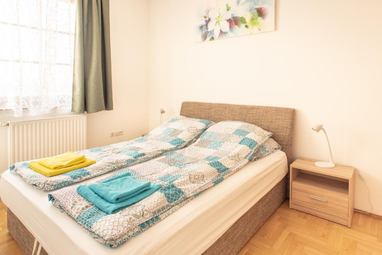Modor Apartman Alsópáhok المظهر الخارجي الصورة