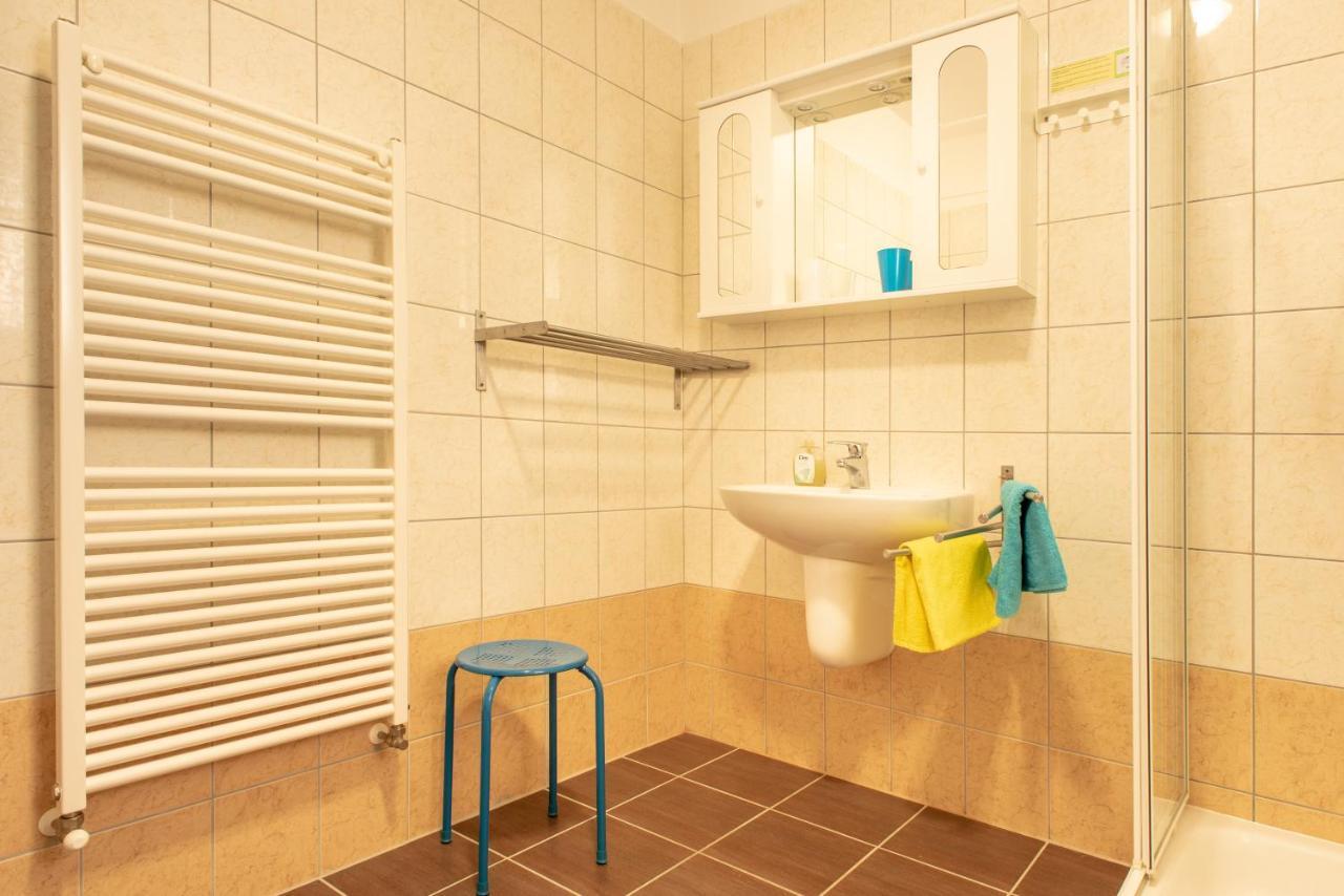 Modor Apartman Alsópáhok المظهر الخارجي الصورة